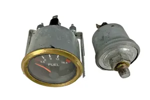 Diamond Aircraft Fuel Pressure Gauge and Sender  22–7330 –10–00